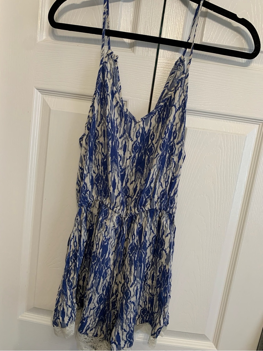 Abercrombie & Fitch Blue White Ikat Print Boho Lace Trim V-Neck Romper Small